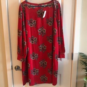 Plus Loft Long-sleeved Shift Dress